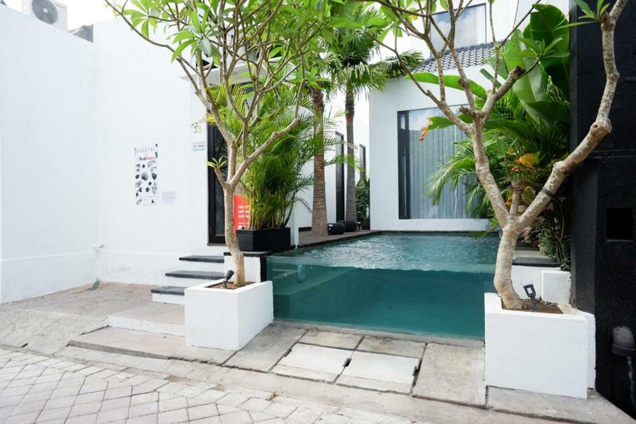 Reddoorz @ Jalan Raya Semat Canggu Hostel Bali Exterior foto